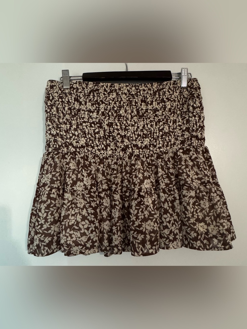 Dynamite Brown and ivory Floral Tiered Mini Skirt | Size Medium | Lined